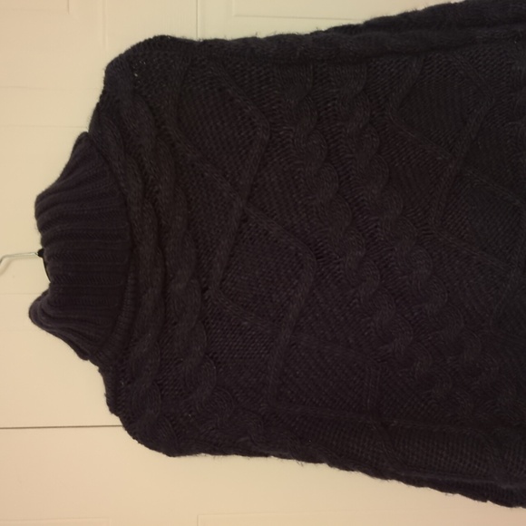 Navy blue knit poncho - Picture 6 of 7